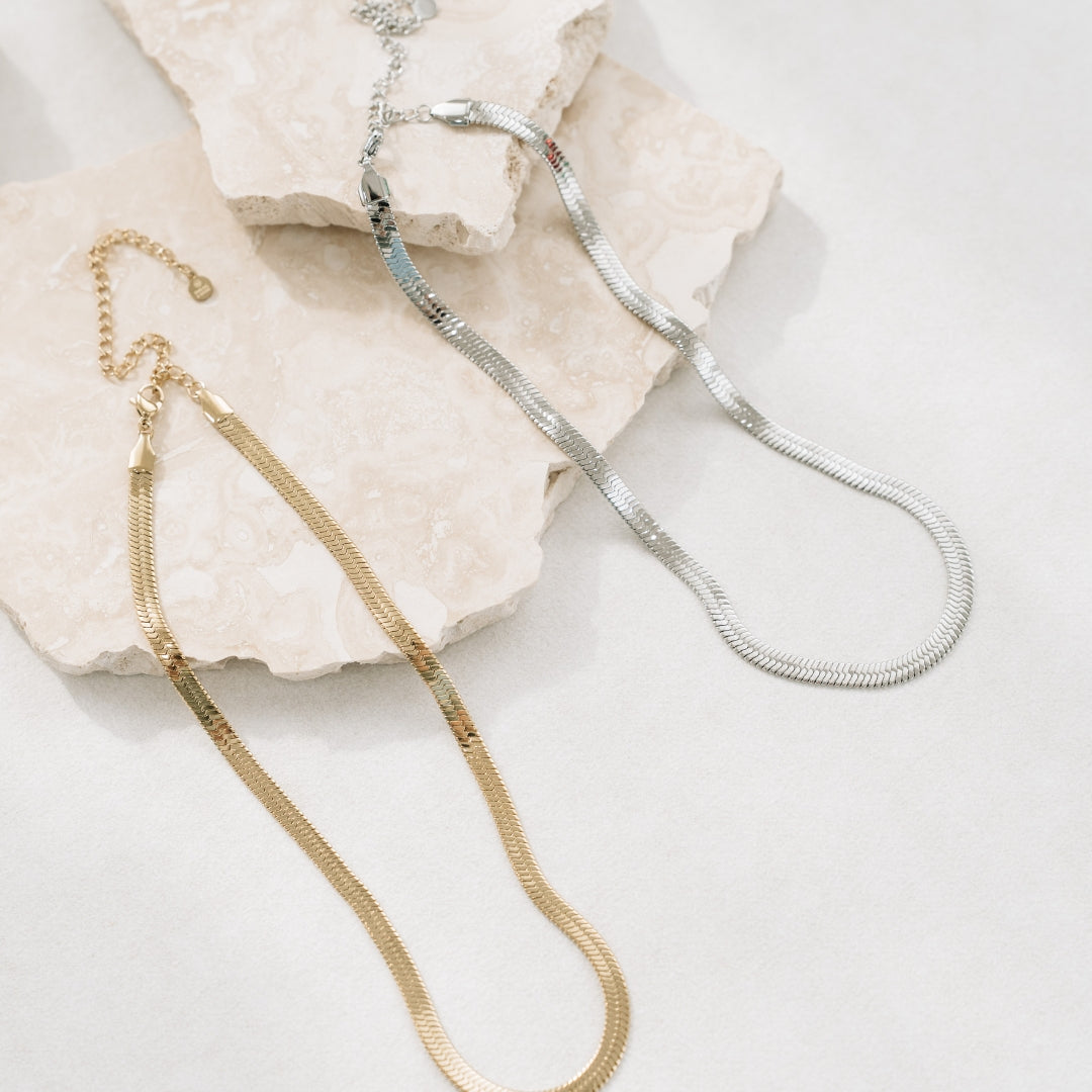 Herringbone Slink Necklace