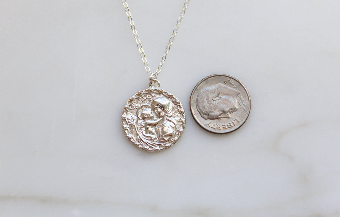 Mother and Child Necklace in 925 Sterling Silver