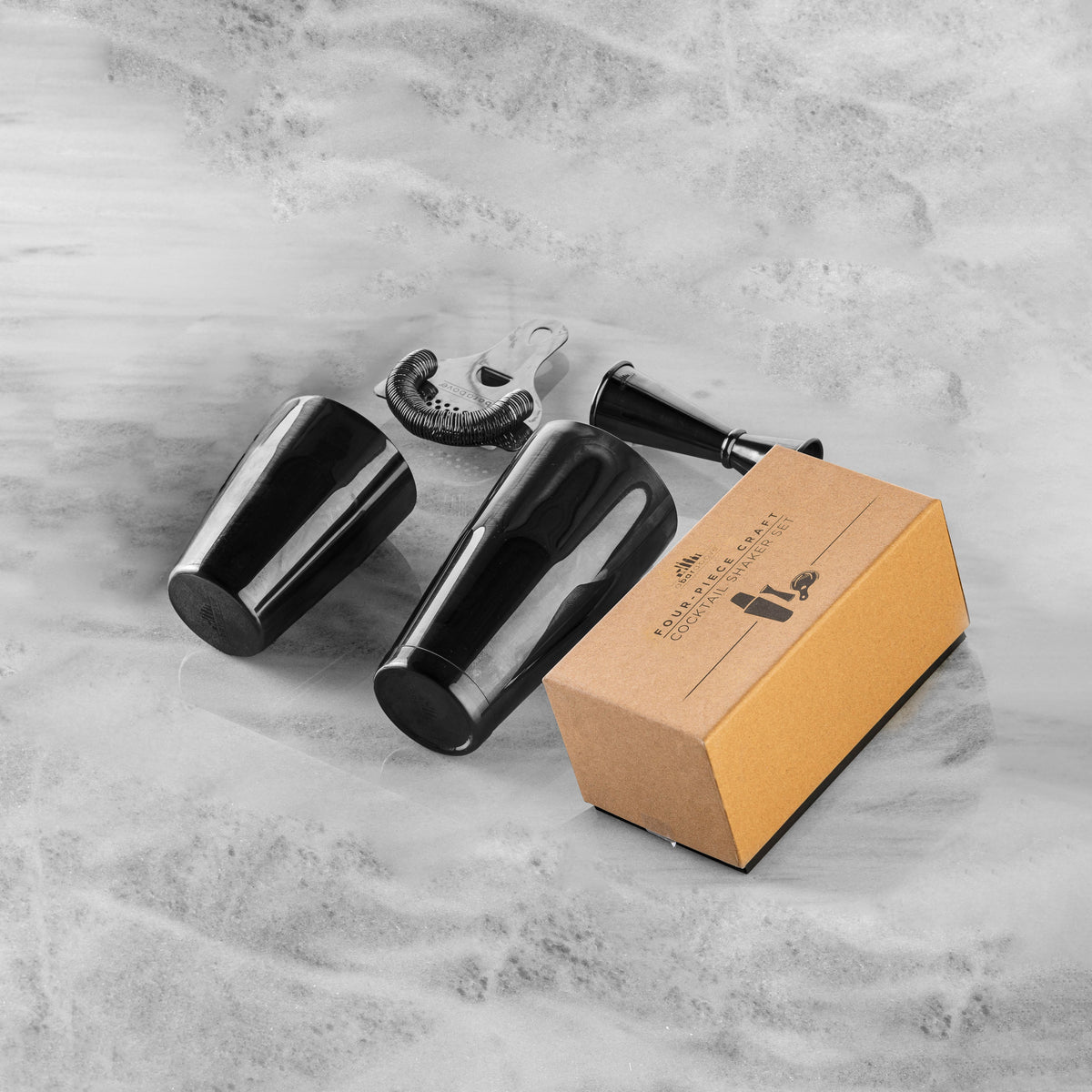 4-Piece Cocktail Shaker Set - Black