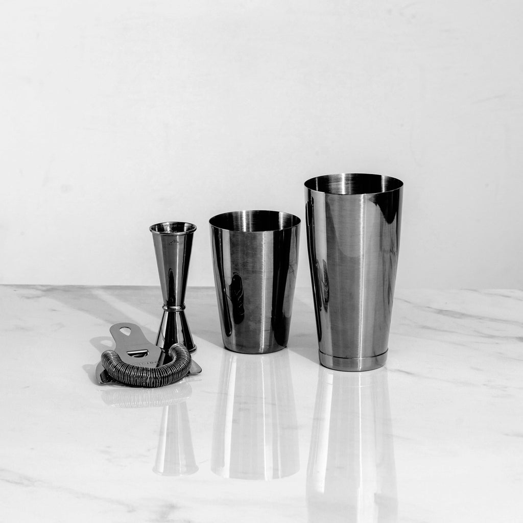 4-Piece Cocktail Shaker Set - Black