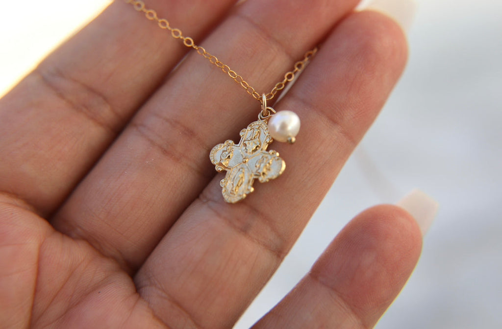 Four Way Cross with Pearl