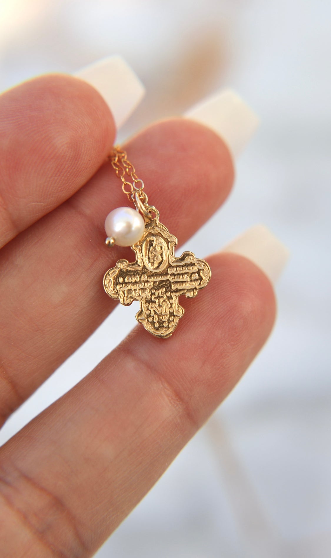 Four Way Cross with Pearl