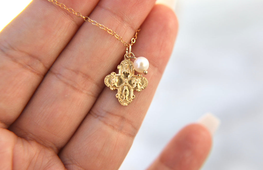 Four Way Cross with Pearl