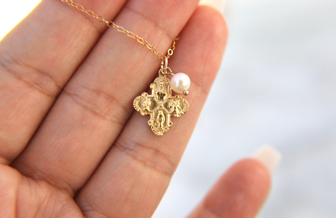 Four Way Cross with Pearl