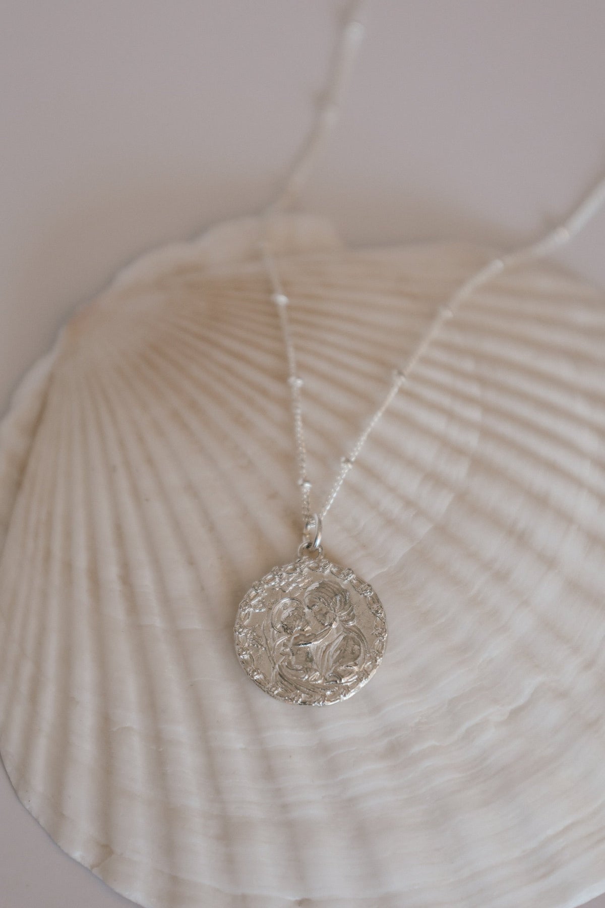 Mother and Child Necklace in 925 Sterling Silver
