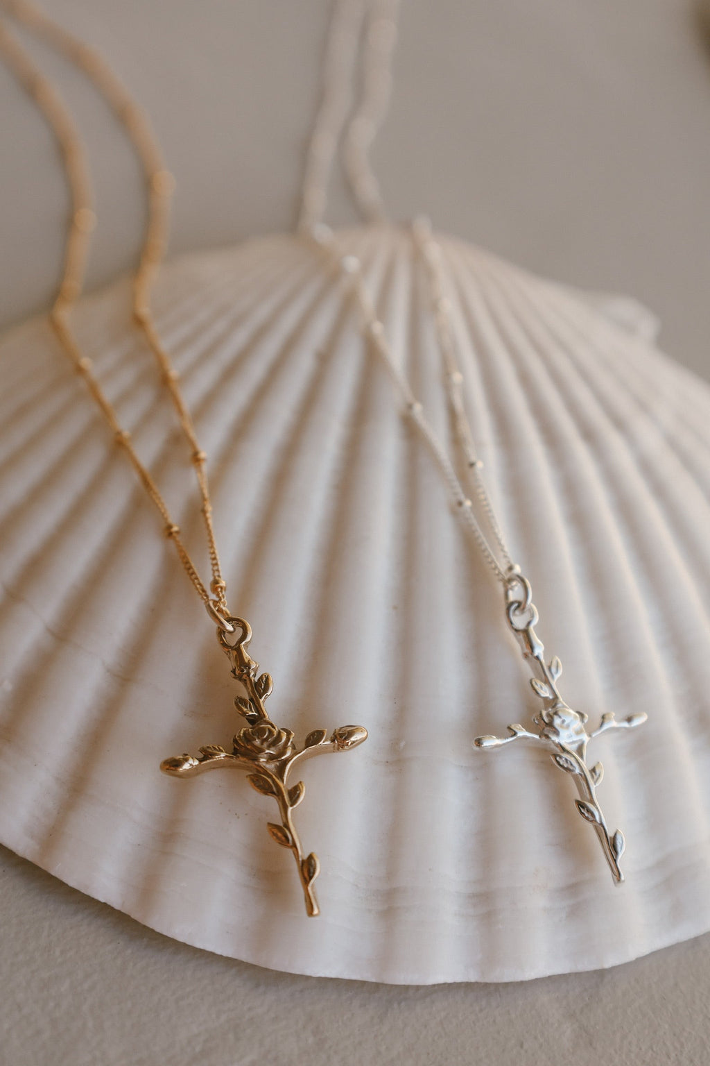Roselle Cross Necklace| Sterling Silver