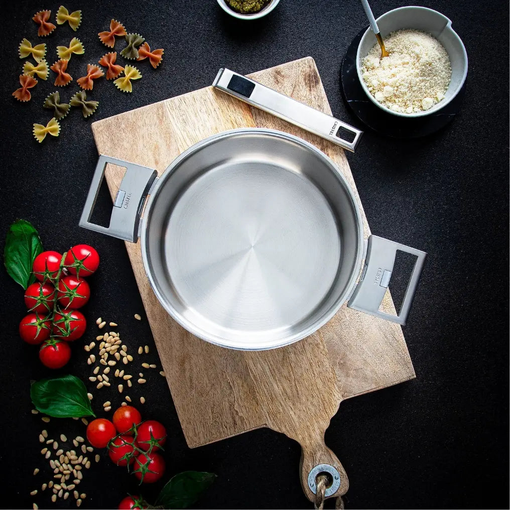 CRISTEL® Set of 3 saucepans with lids