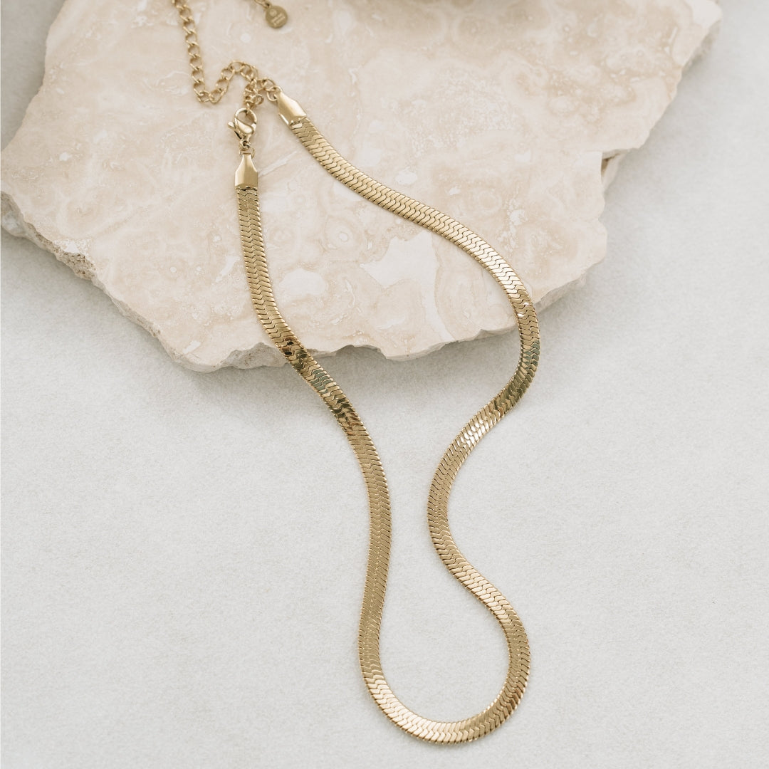 Herringbone Slink Necklace