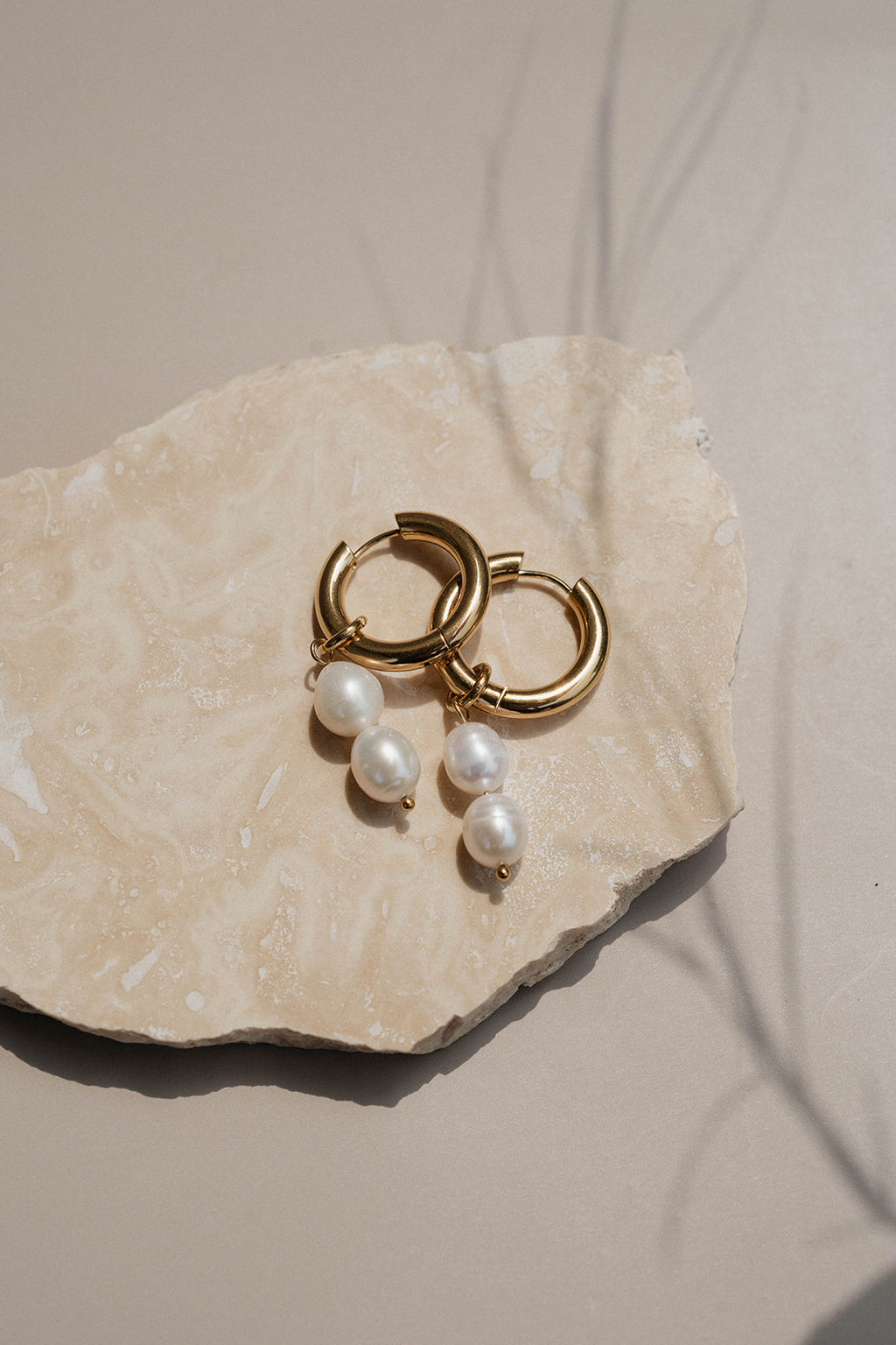 Laura Pearl Gold Hoops