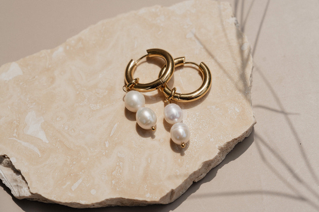 Laura Pearl Gold Hoops