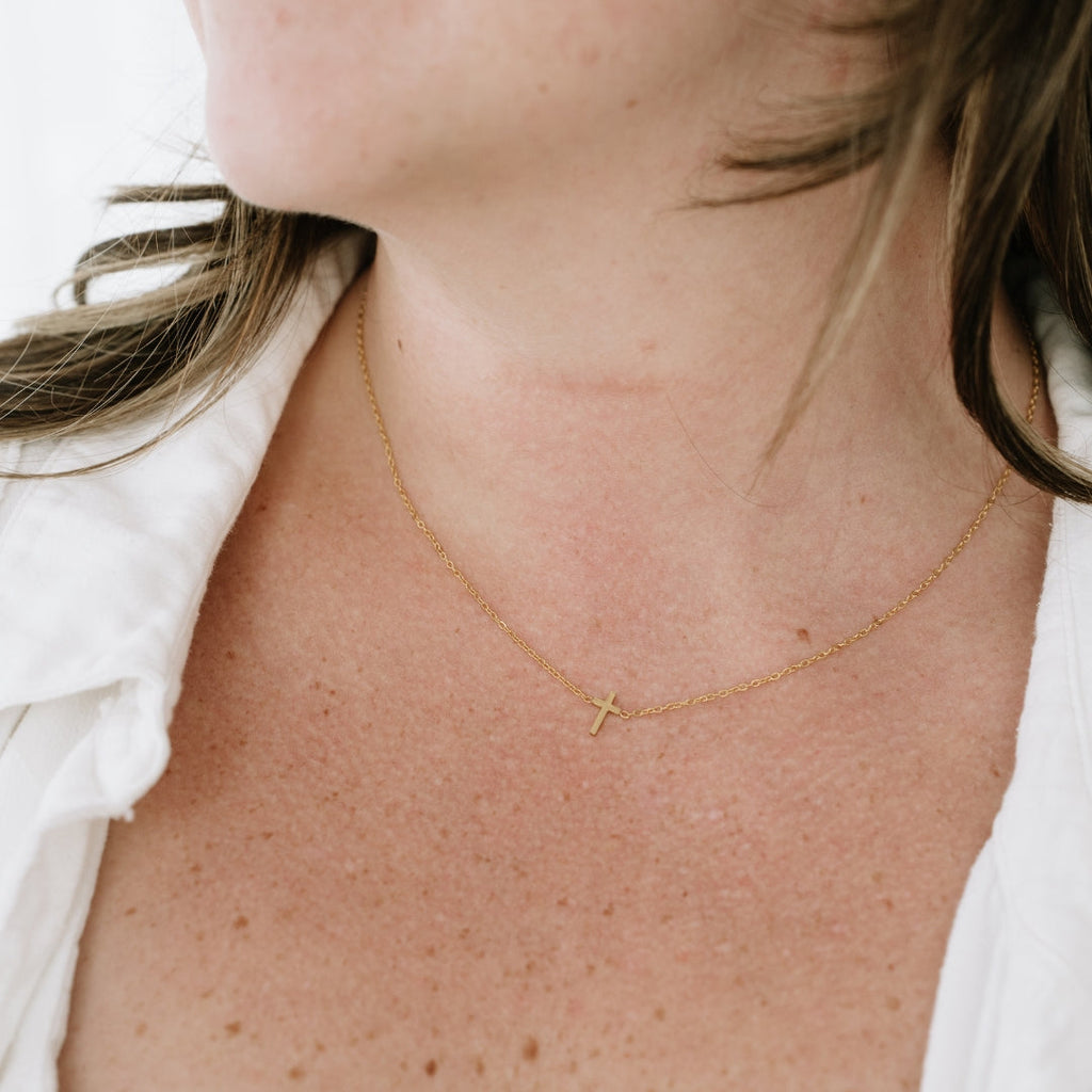 Dainty Cross Necklace
