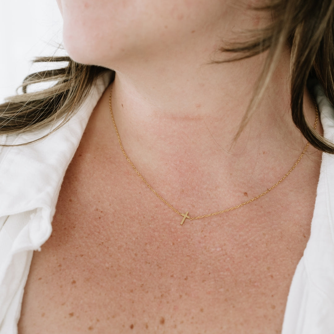 Dainty Cross Necklace