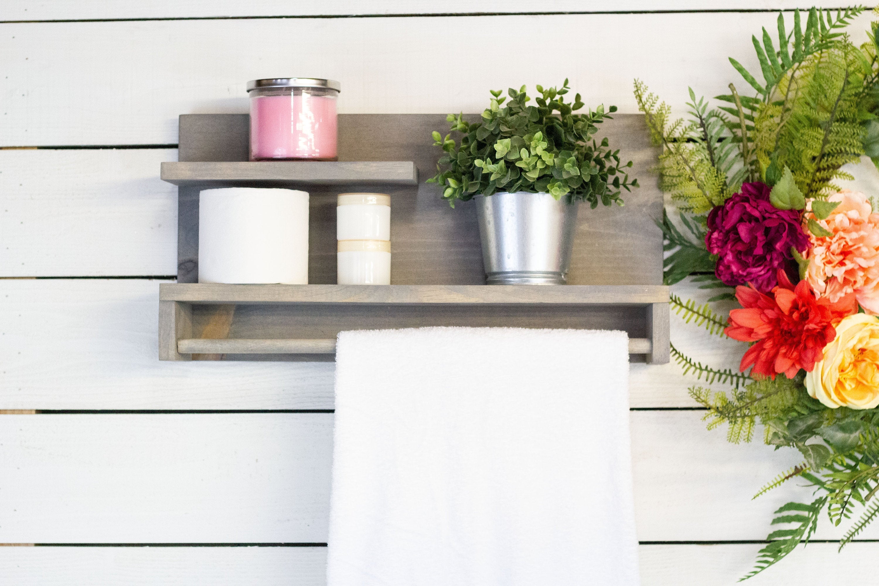 Bathroom Wall Shelf with Towel Bar
