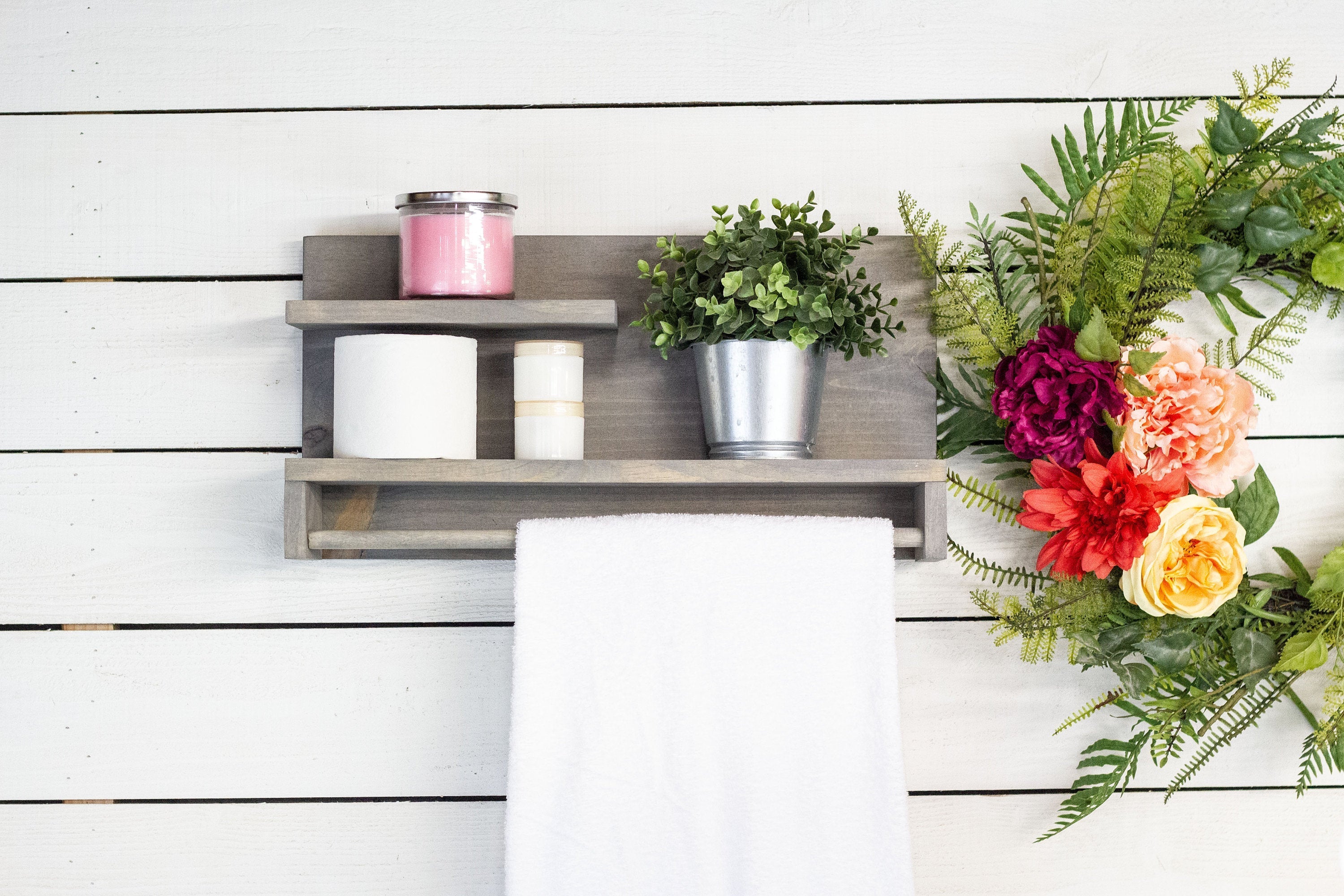 Bathroom Wall Shelf with Towel Bar