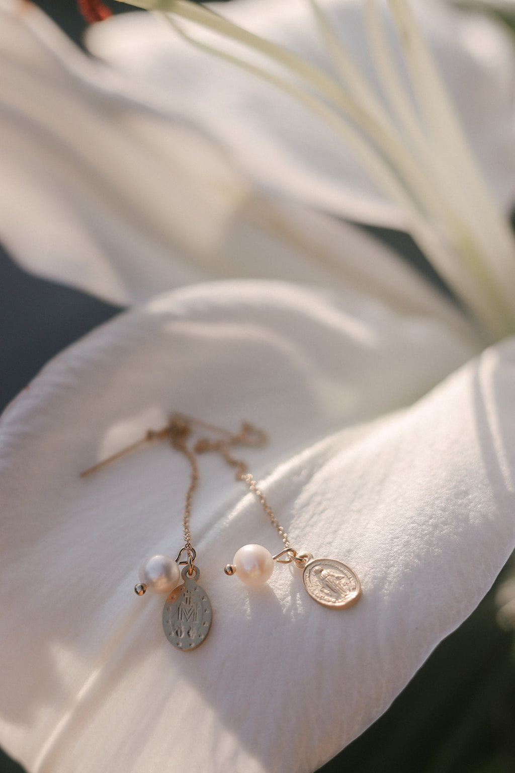 Miraculous Medal & Pearl threaders