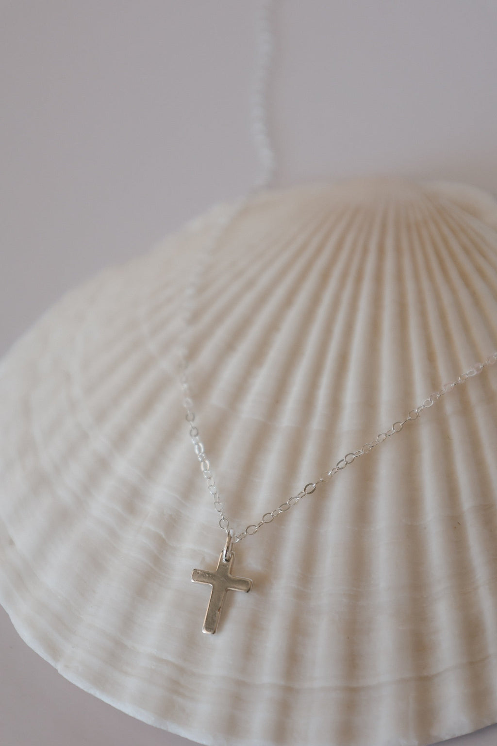 Cross necklace in Silver